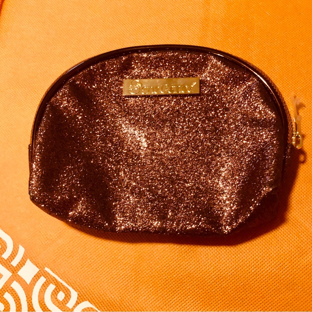 SeneGence makeup small size bag